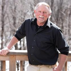 A staff photo of Dave Anderson.